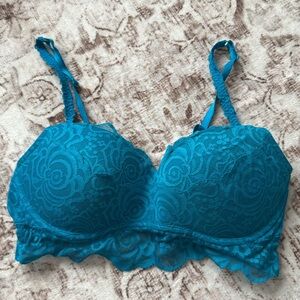 Pink Victoria’s Secret bra